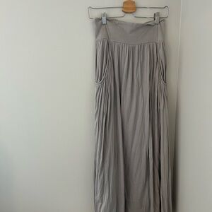 Garnet Hill Women's Maxi Skirt in Soft Gray